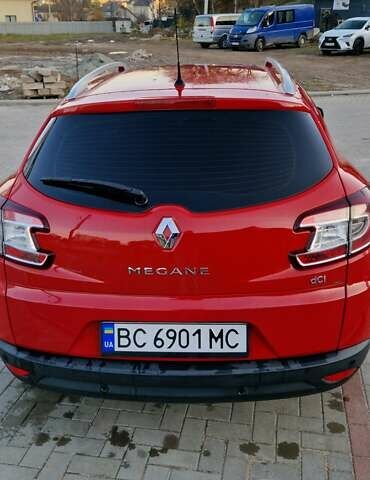 Червоний Рено Меган, об'ємом двигуна 1.5 л та пробігом 214 тис. км за 7300 $, фото 4 на Automoto.ua