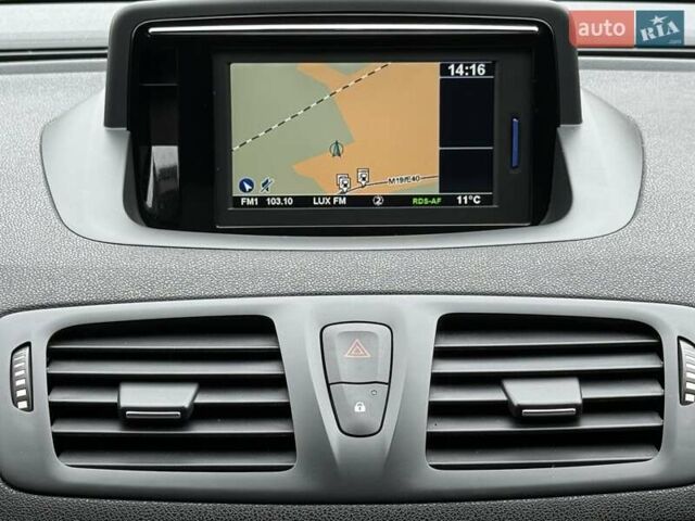 Червоний Рено Меган, об'ємом двигуна 1.5 л та пробігом 160 тис. км за 8800 $, фото 58 на Automoto.ua