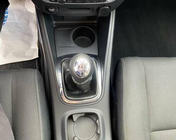 Червоний Рено Меган, об'ємом двигуна 1.5 л та пробігом 161 тис. км за 8650 $, фото 25 на Automoto.ua