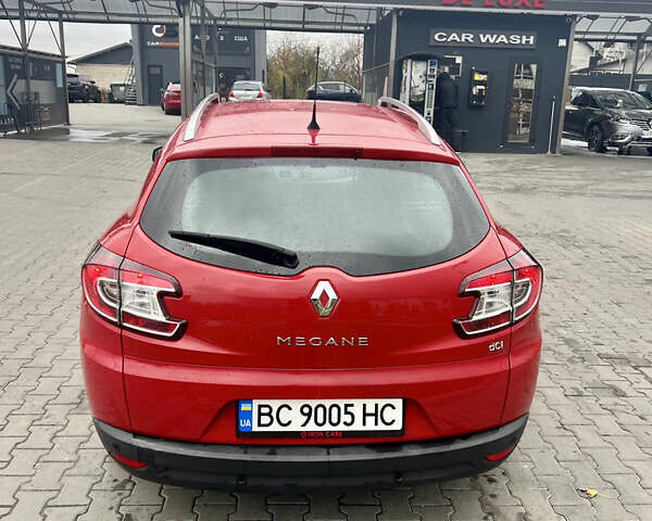 Красный Рено Меган, объемом двигателя 1.5 л и пробегом 224 тыс. км за 8100 $, фото 3 на Automoto.ua
