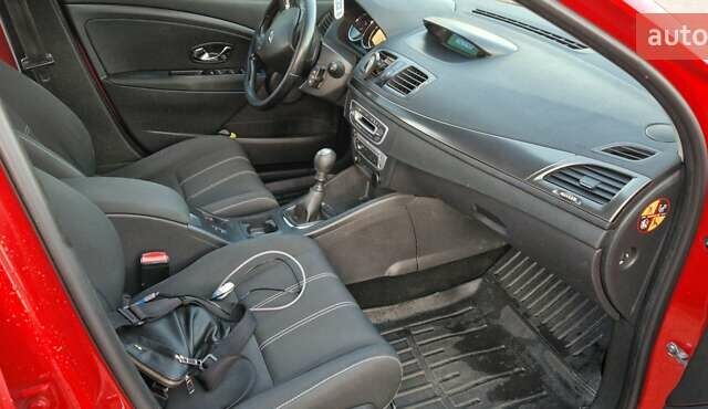 Червоний Рено Меган, об'ємом двигуна 1.5 л та пробігом 214 тис. км за 7300 $, фото 10 на Automoto.ua