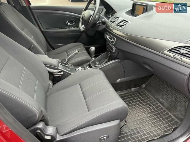 Червоний Рено Меган, об'ємом двигуна 1.5 л та пробігом 160 тис. км за 8800 $, фото 49 на Automoto.ua