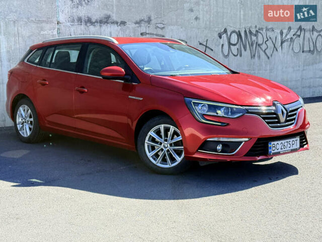 Красный Рено Меган, объемом двигателя 1.2 л и пробегом 130 тыс. км за 10200 $, фото 1 на Automoto.ua