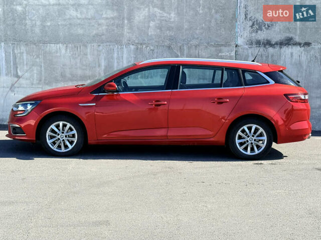 Красный Рено Меган, объемом двигателя 1.2 л и пробегом 130 тыс. км за 10200 $, фото 5 на Automoto.ua