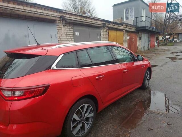 Красный Рено Меган, объемом двигателя 1.46 л и пробегом 235 тыс. км за 14000 $, фото 3 на Automoto.ua