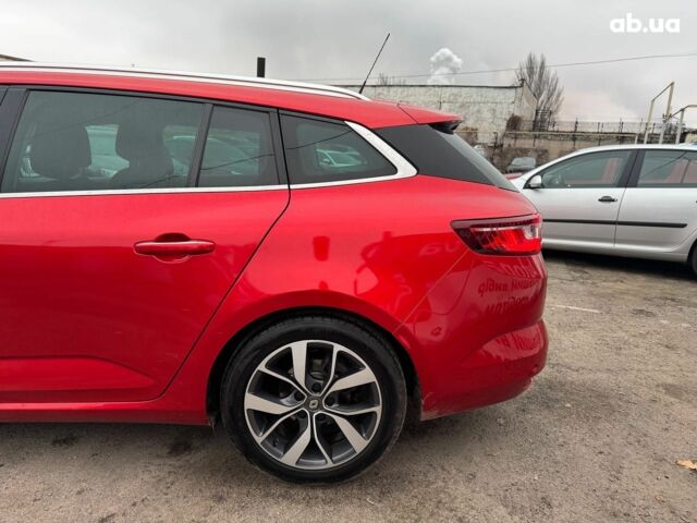 Красный Рено Меган, объемом двигателя 1.5 л и пробегом 235 тыс. км за 14500 $, фото 9 на Automoto.ua