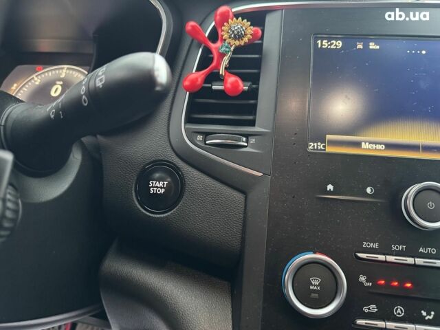 Красный Рено Меган, объемом двигателя 1.5 л и пробегом 235 тыс. км за 14500 $, фото 25 на Automoto.ua