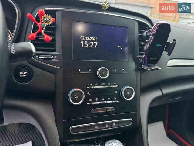 Червоний Рено Меган, об'ємом двигуна 1.5 л та пробігом 235 тис. км за 14500 $, фото 19 на Automoto.ua