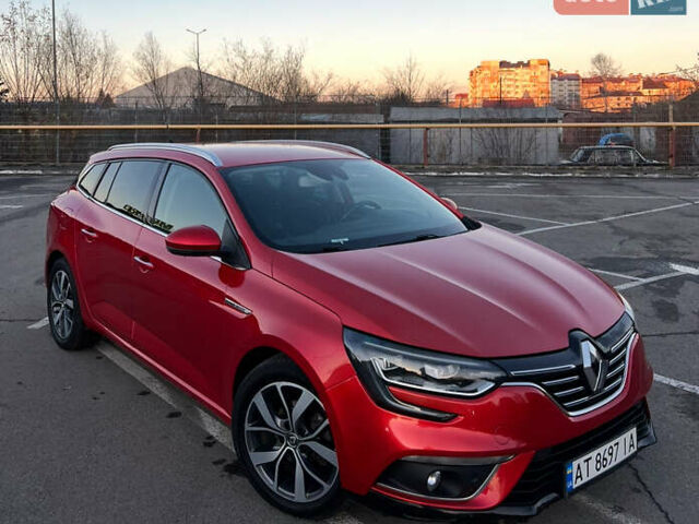 Красный Рено Меган, объемом двигателя 1.46 л и пробегом 285 тыс. км за 12300 $, фото 2 на Automoto.ua