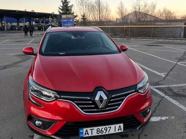 Красный Рено Меган, объемом двигателя 1.46 л и пробегом 285 тыс. км за 12300 $, фото 1 на Automoto.ua