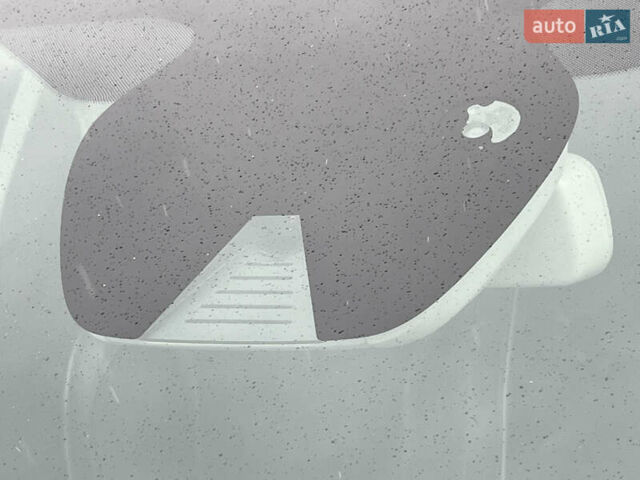 Красный Рено Меган, объемом двигателя 1.5 л и пробегом 209 тыс. км за 13665 $, фото 14 на Automoto.ua