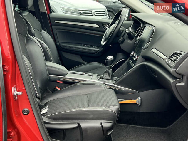 Красный Рено Меган, объемом двигателя 1.5 л и пробегом 209 тыс. км за 13665 $, фото 40 на Automoto.ua