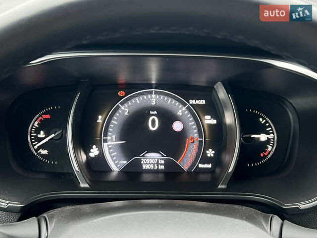 Красный Рено Меган, объемом двигателя 1.5 л и пробегом 209 тыс. км за 13665 $, фото 48 на Automoto.ua