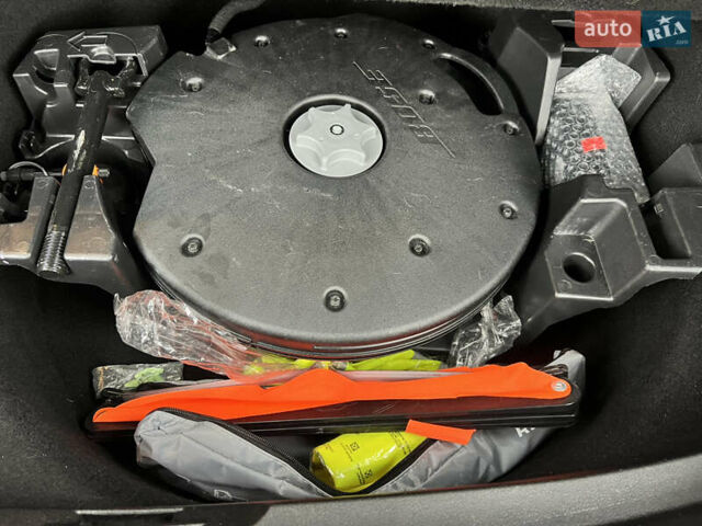 Красный Рено Меган, объемом двигателя 1.5 л и пробегом 209 тыс. км за 13665 $, фото 34 на Automoto.ua