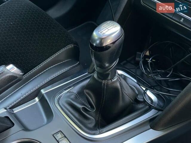 Красный Рено Меган, объемом двигателя 1.5 л и пробегом 202 тыс. км за 12480 $, фото 25 на Automoto.ua