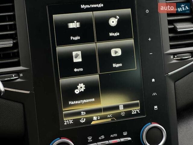 Красный Рено Меган, объемом двигателя 1.5 л и пробегом 209 тыс. км за 13665 $, фото 67 на Automoto.ua