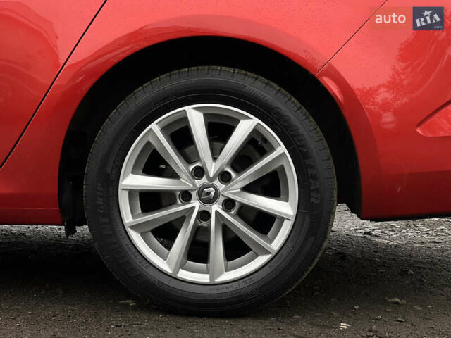 Красный Рено Меган, объемом двигателя 1.5 л и пробегом 209 тыс. км за 13665 $, фото 20 на Automoto.ua