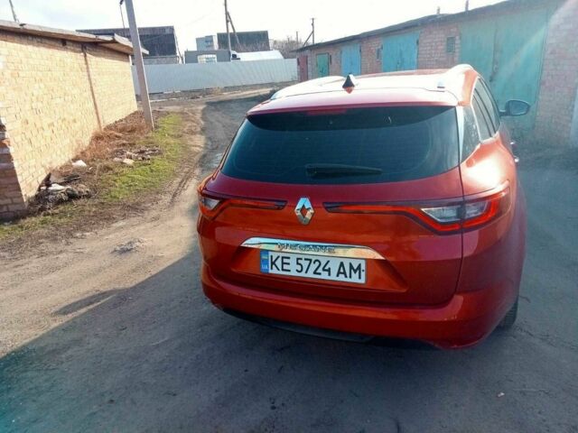 Красный Рено Меган, объемом двигателя 1.5 л и пробегом 176 тыс. км за 13500 $, фото 5 на Automoto.ua