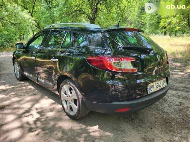 Рено Меган, объемом двигателя 1.5 л и пробегом 203 тыс. км за 8700 $, фото 2 на Automoto.ua
