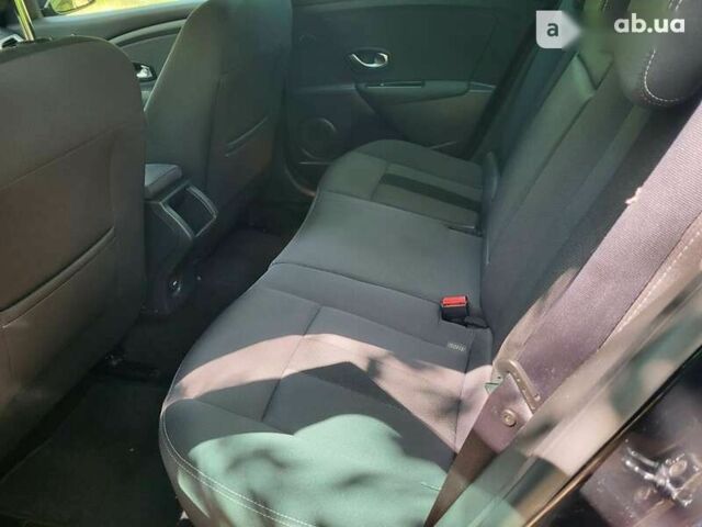 Рено Меган, объемом двигателя 1.5 л и пробегом 203 тыс. км за 8700 $, фото 11 на Automoto.ua
