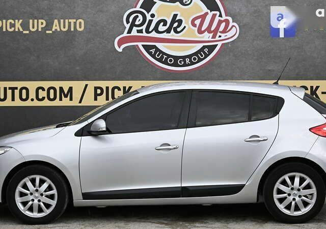 Рено Меган, объемом двигателя 1.5 л и пробегом 256 тыс. км за 7299 $, фото 14 на Automoto.ua