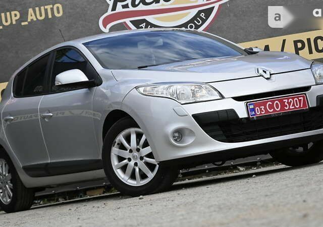 Рено Меган, объемом двигателя 1.5 л и пробегом 256 тыс. км за 7299 $, фото 4 на Automoto.ua