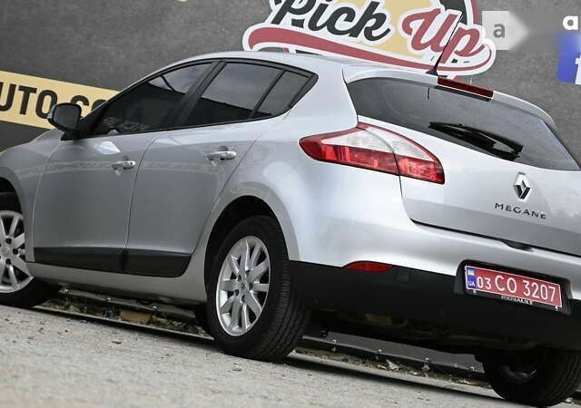 Рено Меган, объемом двигателя 1.5 л и пробегом 256 тыс. км за 7299 $, фото 19 на Automoto.ua