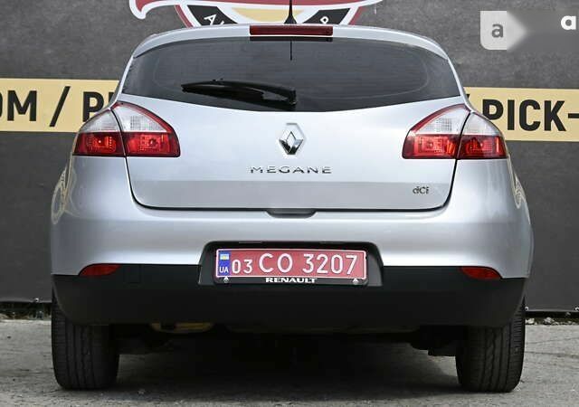 Рено Меган, объемом двигателя 1.5 л и пробегом 256 тыс. км за 7299 $, фото 22 на Automoto.ua