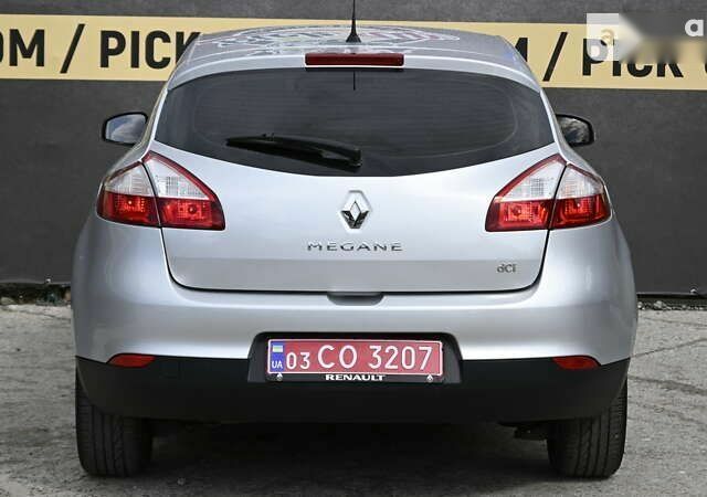 Рено Меган, объемом двигателя 1.5 л и пробегом 256 тыс. км за 7299 $, фото 21 на Automoto.ua