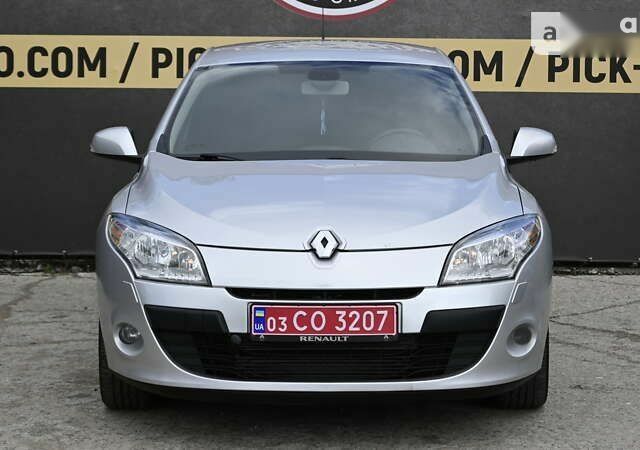 Рено Меган, объемом двигателя 1.5 л и пробегом 256 тыс. км за 7299 $, фото 6 на Automoto.ua