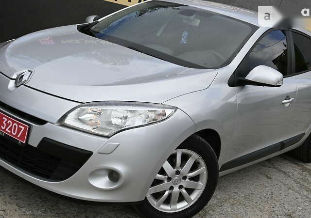 Рено Меган, объемом двигателя 1.5 л и пробегом 256 тыс. км за 7299 $, фото 13 на Automoto.ua