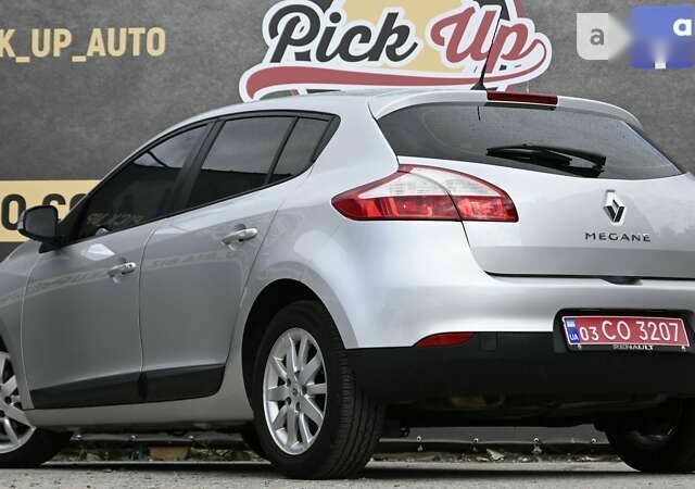 Рено Меган, объемом двигателя 1.5 л и пробегом 256 тыс. км за 7299 $, фото 18 на Automoto.ua