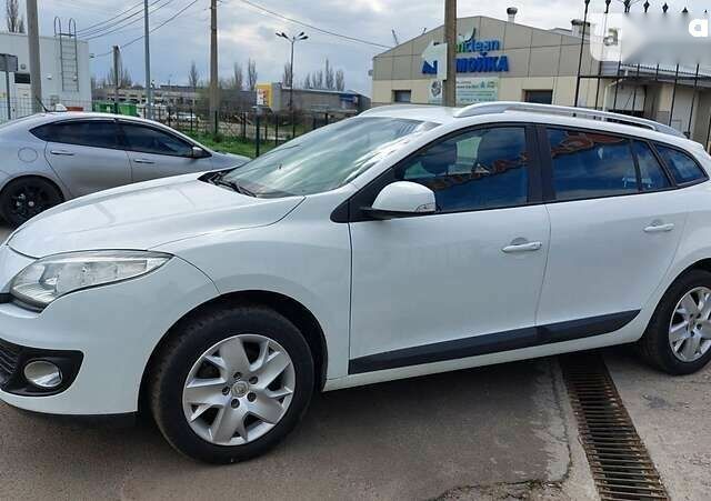 Рено Меган, объемом двигателя 1.5 л и пробегом 239 тыс. км за 8300 $, фото 2 на Automoto.ua