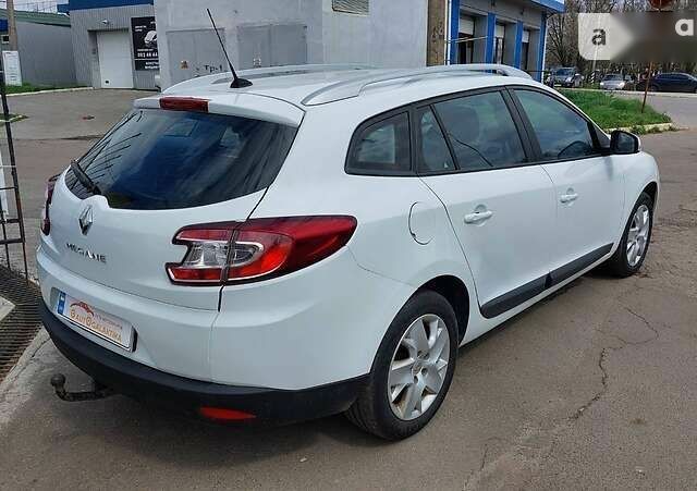 Рено Меган, объемом двигателя 1.5 л и пробегом 239 тыс. км за 8300 $, фото 5 на Automoto.ua