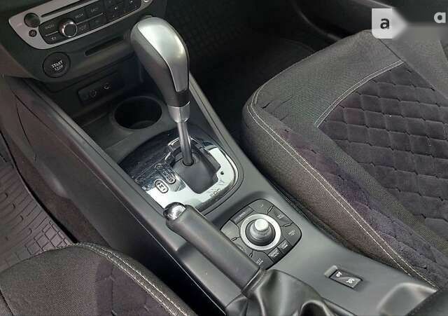 Рено Меган, объемом двигателя 1.5 л и пробегом 240 тыс. км за 6999 $, фото 21 на Automoto.ua