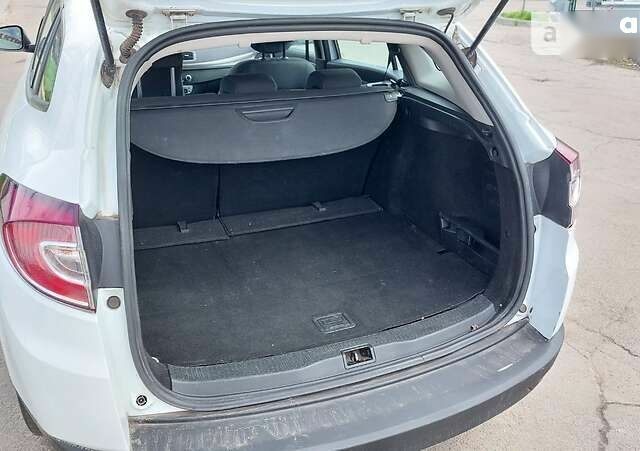 Рено Меган, объемом двигателя 1.5 л и пробегом 239 тыс. км за 8300 $, фото 17 на Automoto.ua