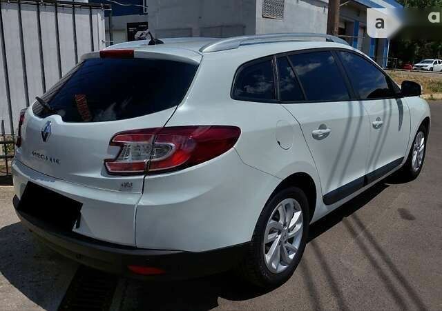 Рено Меган, объемом двигателя 1.5 л и пробегом 240 тыс. км за 6999 $, фото 5 на Automoto.ua