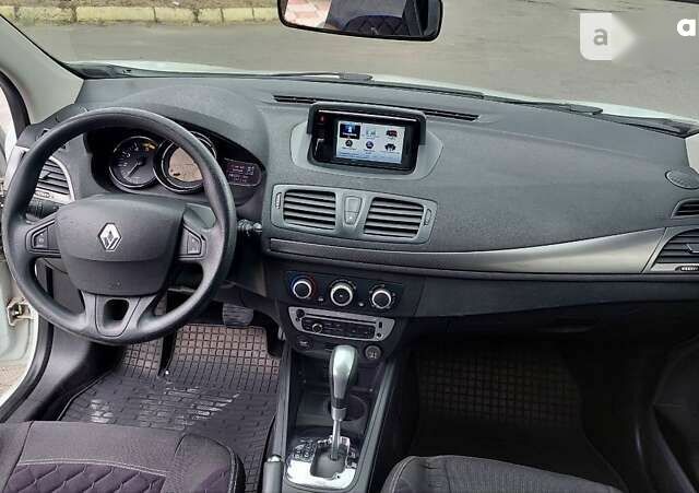 Рено Меган, объемом двигателя 1.5 л и пробегом 240 тыс. км за 6999 $, фото 7 на Automoto.ua
