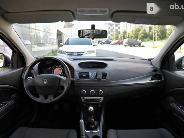 Рено Меган, об'ємом двигуна 1.5 л та пробігом 244 тис. км за 9200 $, фото 12 на Automoto.ua