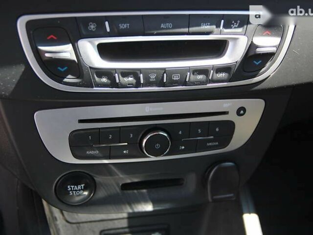 Рено Меган, объемом двигателя 1.5 л и пробегом 187 тыс. км за 9400 $, фото 19 на Automoto.ua