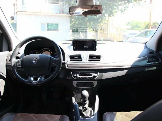 Рено Меган, объемом двигателя 1.5 л и пробегом 187 тыс. км за 9400 $, фото 15 на Automoto.ua