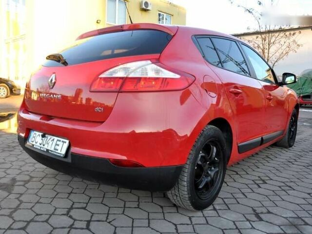 Рено Меган, объемом двигателя 1.5 л и пробегом 300 тыс. км за 6500 $, фото 5 на Automoto.ua