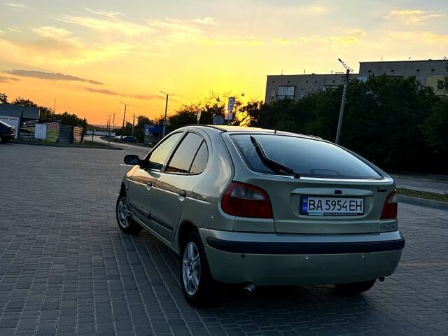 Рено Меган, объемом двигателя 1.4 л и пробегом 160 тыс. км за 1600 $, фото 4 на Automoto.ua