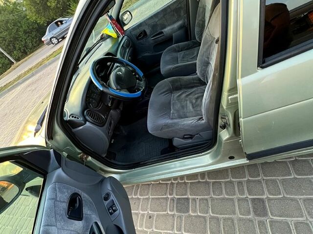 Рено Меган, объемом двигателя 1.4 л и пробегом 160 тыс. км за 1600 $, фото 7 на Automoto.ua