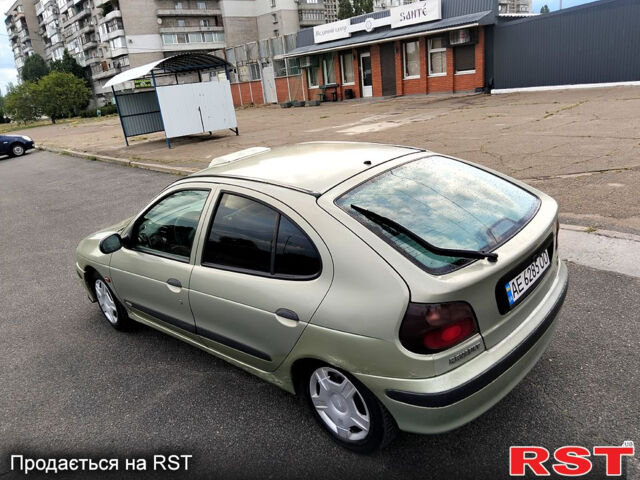 Рено Меган, объемом двигателя 1.6 л и пробегом 200 тыс. км за 2000 $, фото 3 на Automoto.ua