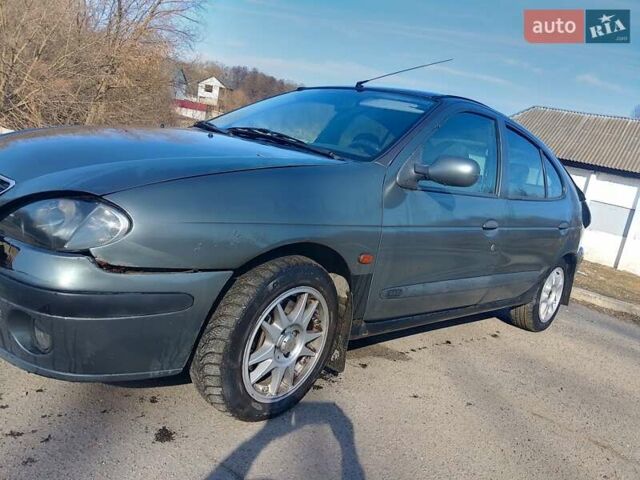 Рено Меган, об'ємом двигуна 1.6 л та пробігом 300 тис. км за 1100 $, фото 1 на Automoto.ua