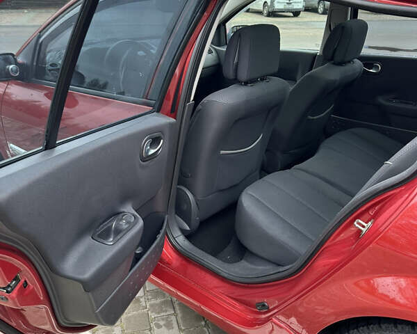 Рено Меган, об'ємом двигуна 2 л та пробігом 166 тис. км за 5950 $, фото 5 на Automoto.ua