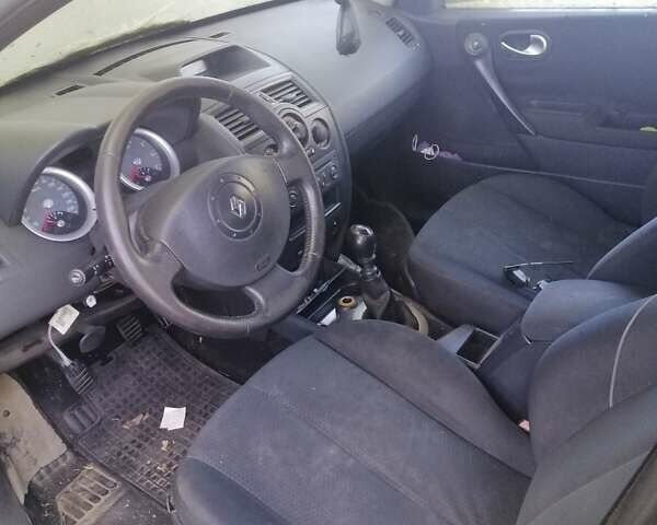 Рено Меган, об'ємом двигуна 1.9 л та пробігом 300 тис. км за 899 $, фото 3 на Automoto.ua