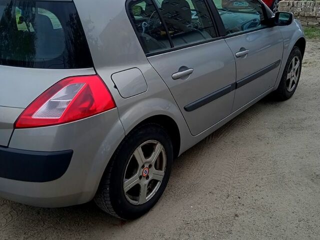 Рено Меган, об'ємом двигуна 1.6 л та пробігом 235 тис. км за 3650 $, фото 5 на Automoto.ua