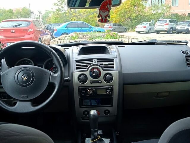 Рено Меган, об'ємом двигуна 1.6 л та пробігом 235 тис. км за 3650 $, фото 9 на Automoto.ua